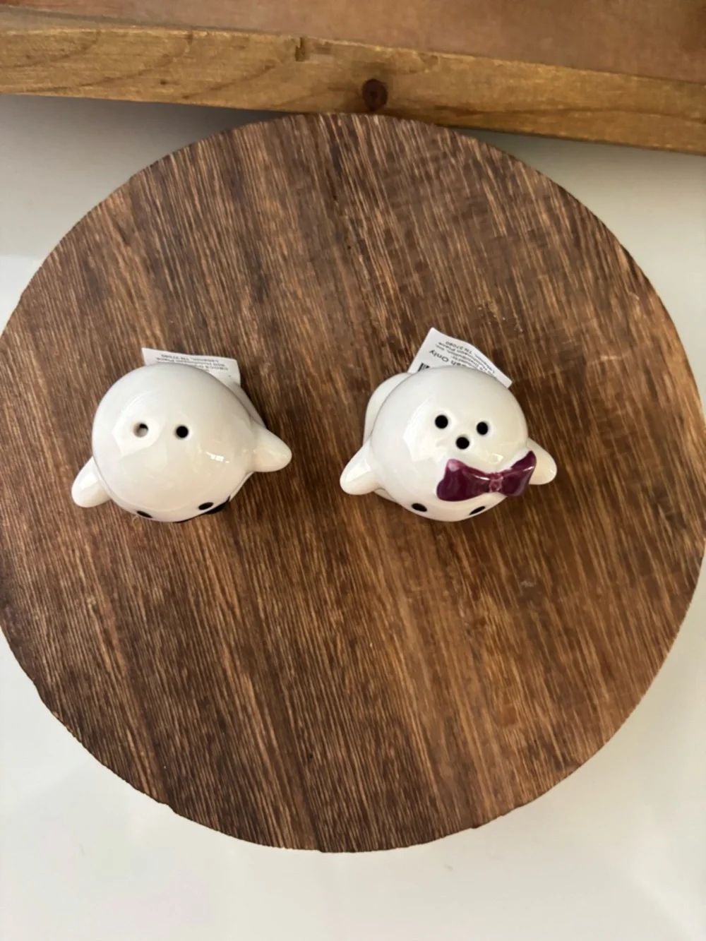 Cracker Barrel Mini Ghost Bow Tie And Hairbow Salt & Pepper Shaker Set 2025 New*